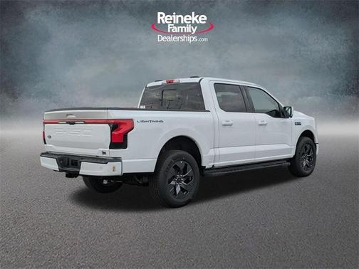 2025 Ford F-150 Lightning LARIAT