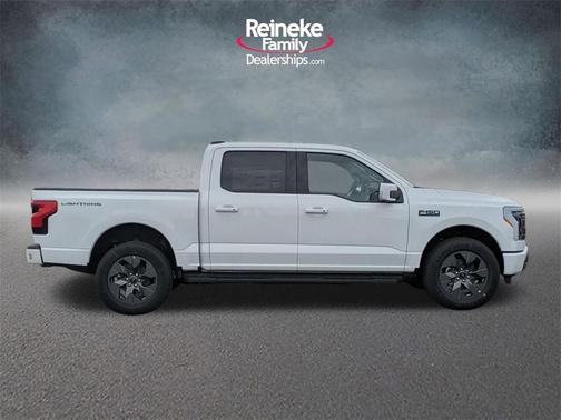 2025 Ford F-150 Lightning LARIAT
