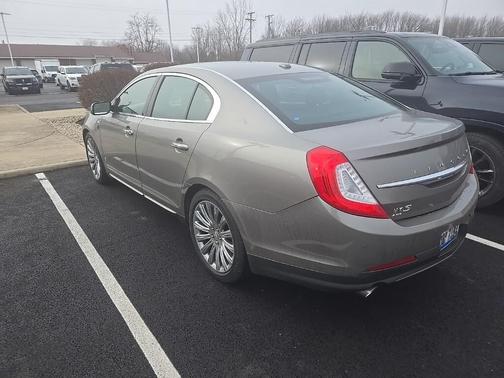2015 Lincoln MKS Base