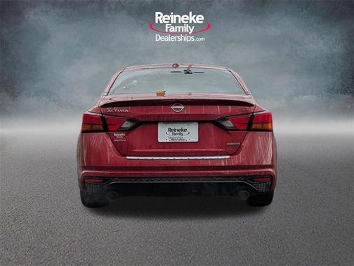 2023 Nissan Altima 2.0 SR