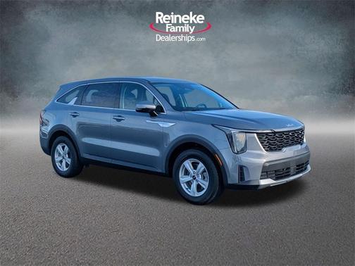 2025 Kia Sorento LX
