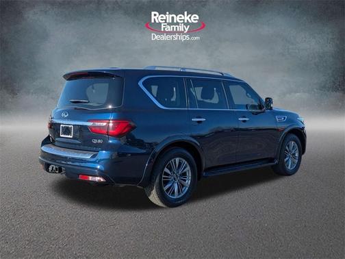 2023 INFINITI QX80 Luxe
