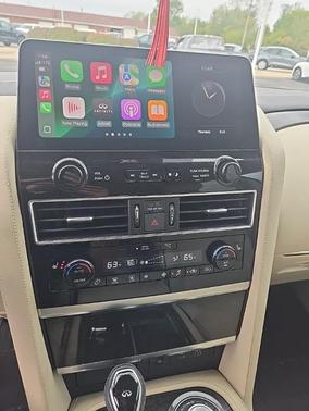 2023 INFINITI QX80 Luxe