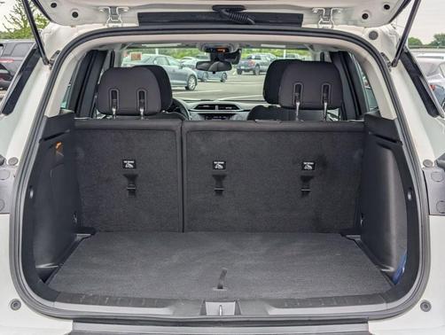 Summit White 2023 Chevrolet Trailblazer LS