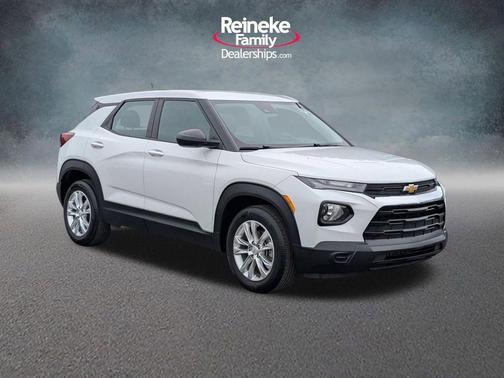 Summit White 2023 Chevrolet Trailblazer LS