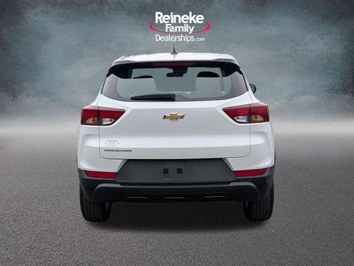 Summit White 2023 Chevrolet Trailblazer LS
