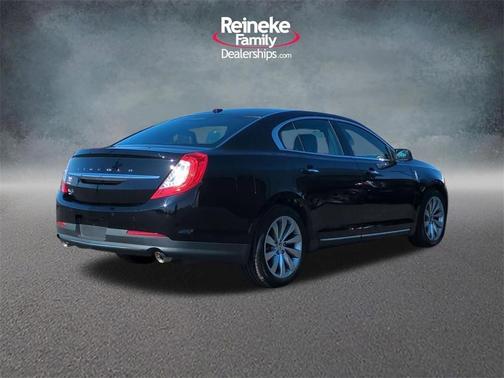 2016 Lincoln MKS Base