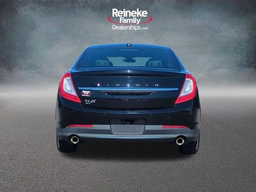 2016 Lincoln MKS Base