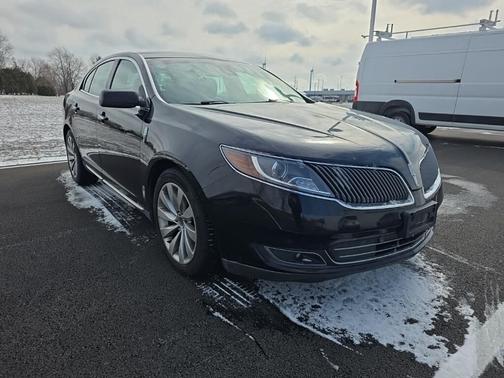 2016 Lincoln MKS Base