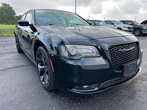 2022 Chrysler 300 S