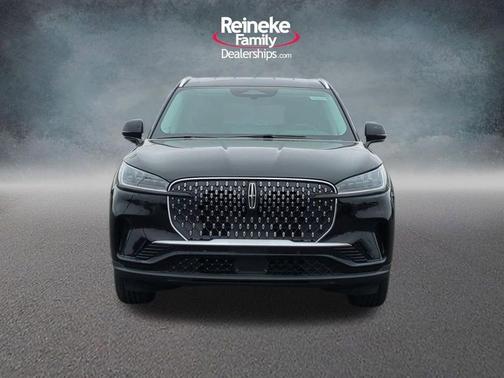 Infinite Black Metallic 2026 Lincoln Aviator Premiere