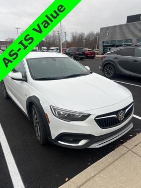 2018 Buick Regal TourX Essence