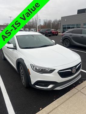 2018 Buick Regal TourX Essence