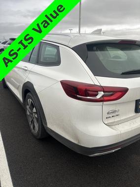 2018 Buick Regal TourX Essence