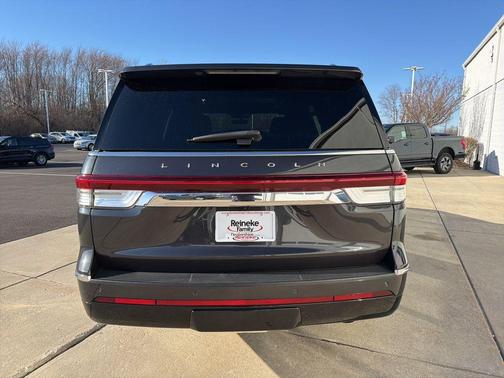 2023 Lincoln Navigator Reserve