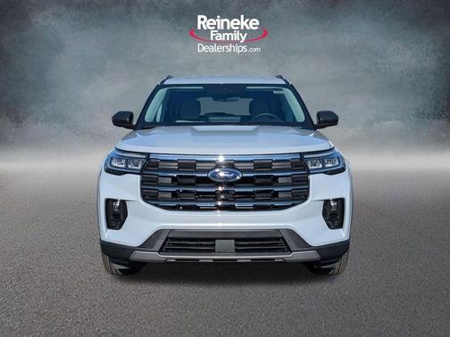 Space White Metallic 2026 Ford Explorer Active