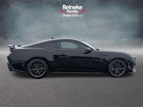 2024 Ford Mustang Dark Horse