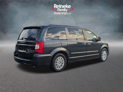 2013 Chrysler Town & Country Touring-L