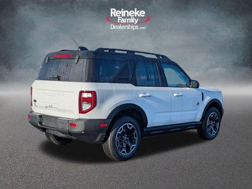 Oxford White 2025 Ford Bronco Sport Outer Banks