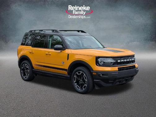 CYBER ORANGE METALLIC TC 2022 Ford Bronco Sport OUTER BANKS