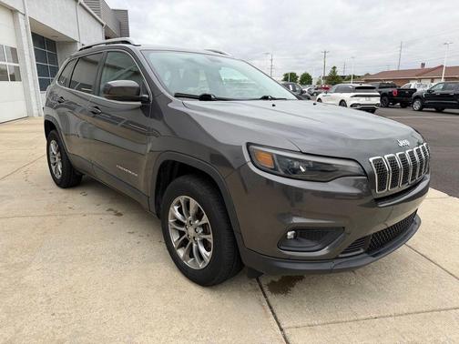 Granite Crystal Clearcoat Metallic 2019 Jeep Cherokee Latitude Plus