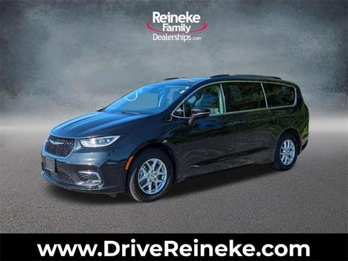 2022 Chrysler Pacifica Touring-L