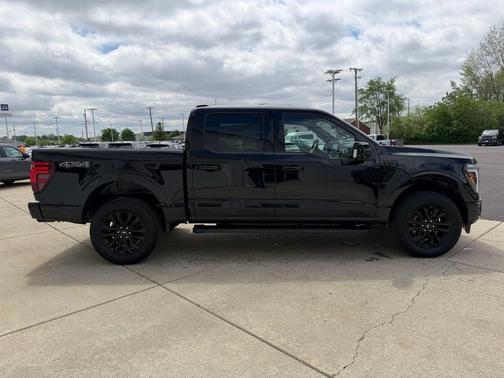 Agate Black Metallic 2025 Ford F-150 Lariat
