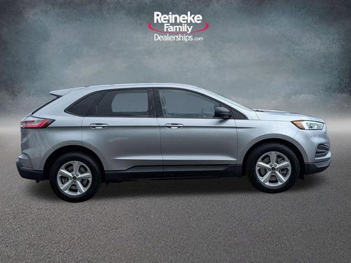 Silver Metallic 2023 Ford Edge SE