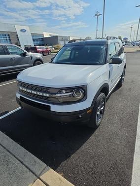 Oxford White 2023 Ford Bronco Sport Badlands