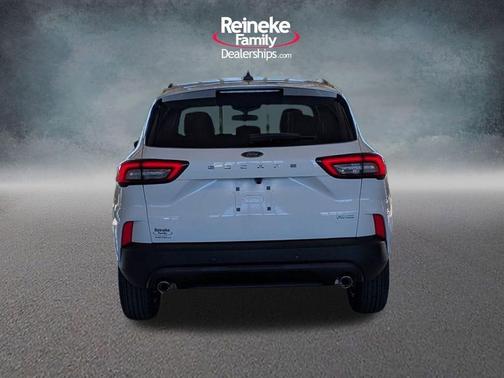 Star White 2026 Ford Escape ST-Line Select