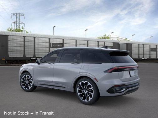 Metallic 2026 Lincoln Nautilus Reserve