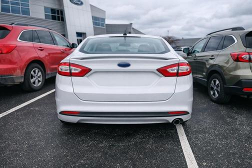 2015 Ford Fusion SE