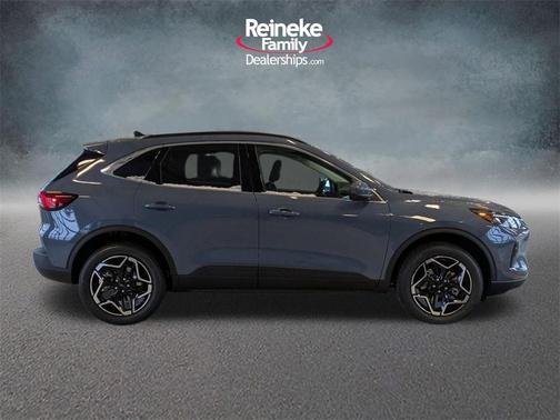 2026 Ford Escape Platinum