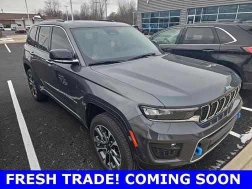 2022 Jeep Grand Cherokee 4xe Overland