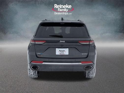 2022 Jeep Grand Cherokee 4xe Overland