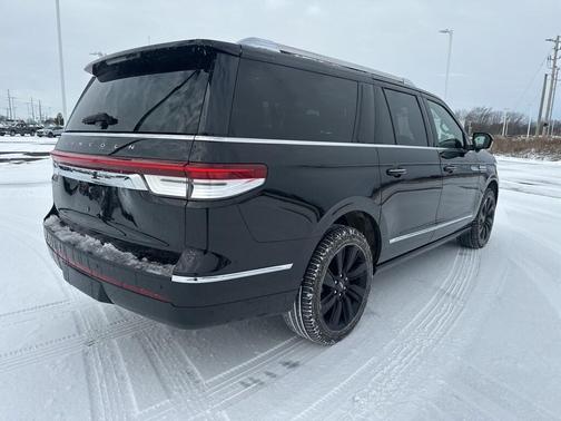 2024 Lincoln Navigator L Reserve