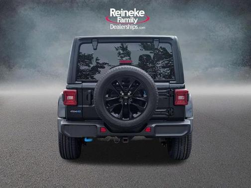 Black Clearcoat 2023 Jeep Wrangler SAHARA