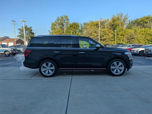 2022 Ford Expedition Platinum