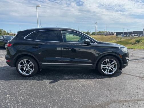 2015 Lincoln MKC Base