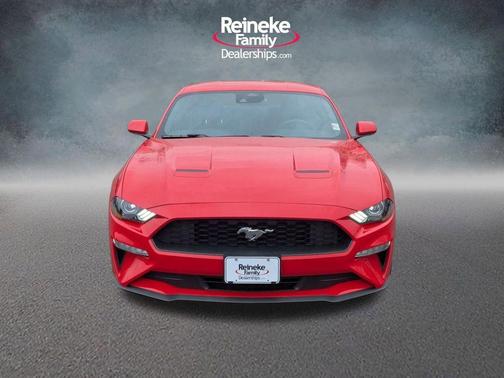 2022 Ford Mustang EcoBoost