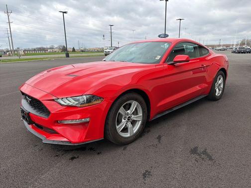 2022 Ford Mustang EcoBoost