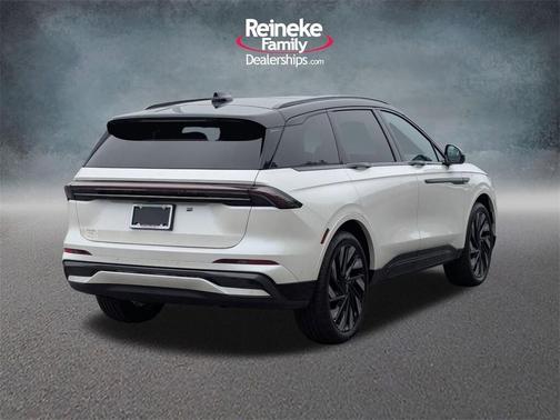 2024 Lincoln Nautilus Reserve