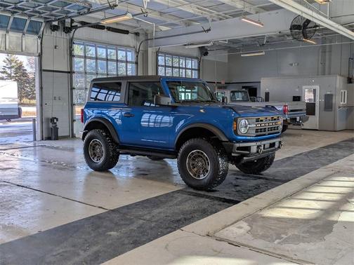 2023 Ford Bronco Base