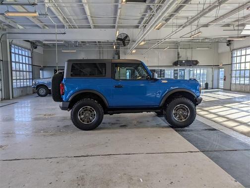 2023 Ford Bronco Base