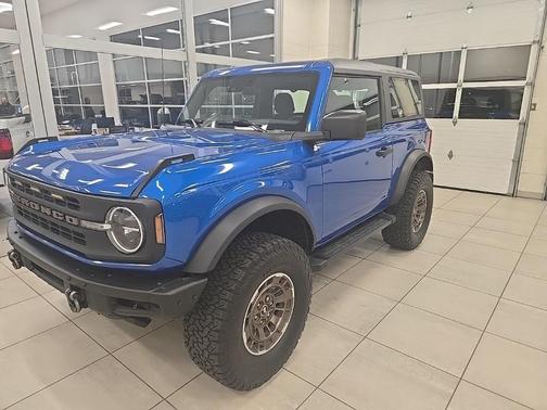 2023 Ford Bronco Base