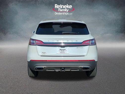 White 2020 Lincoln Nautilus Reserve