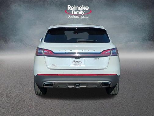 2020 Lincoln Nautilus Reserve