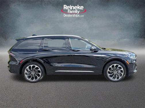 2024 Lincoln Nautilus Reserve