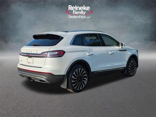 2022 Lincoln Nautilus Black Label
