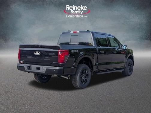 Agate Black Metallic 2026 Ford F-150 XLT